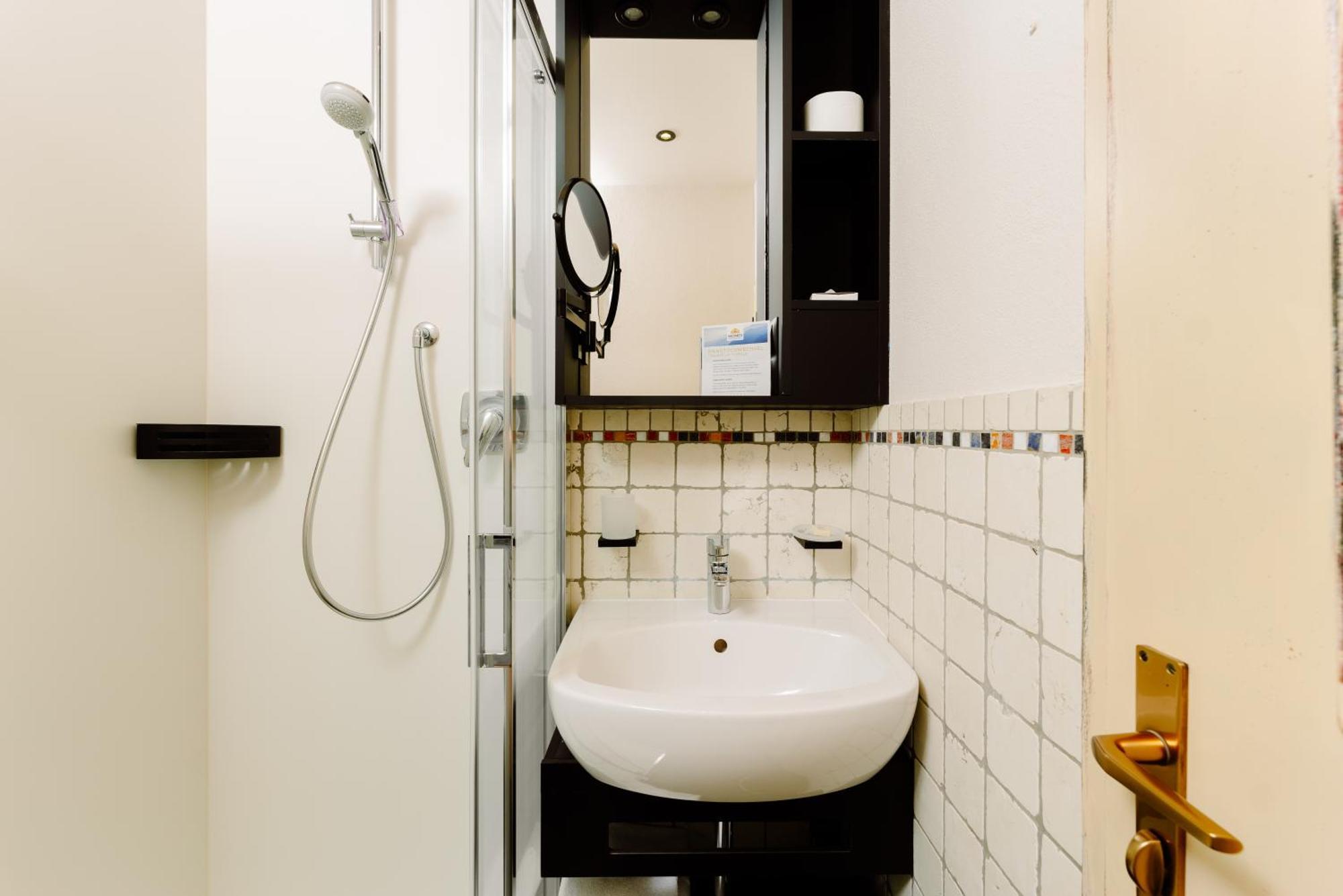 Mondi Hotel Tscherms Ngoại thất bức ảnh
